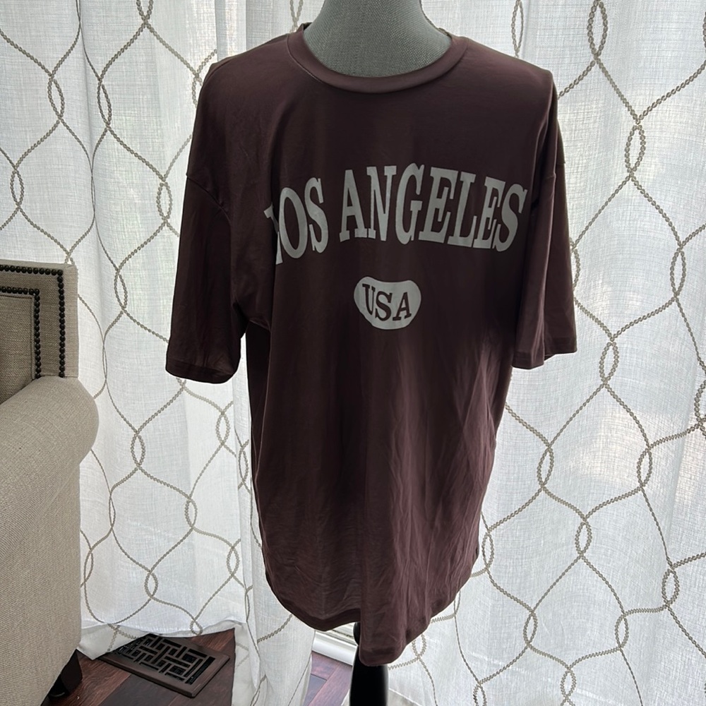 Brown men’s tshirt